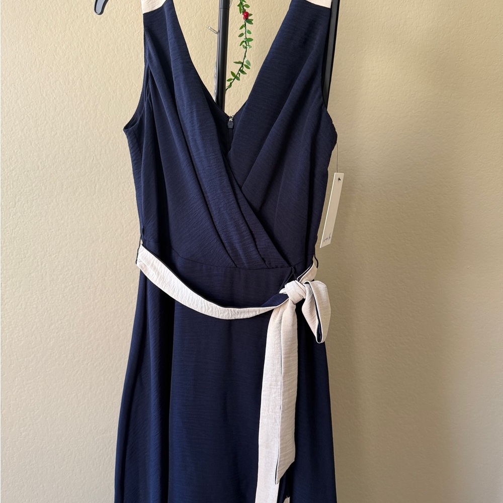 Navy Sleeveless Dress with Cream Belt - Picture 5 of 5